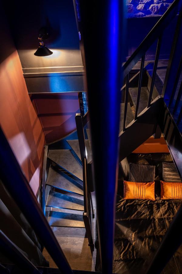 Cherie Cherry - Romantic And Bdsm House Briey Buitenkant foto